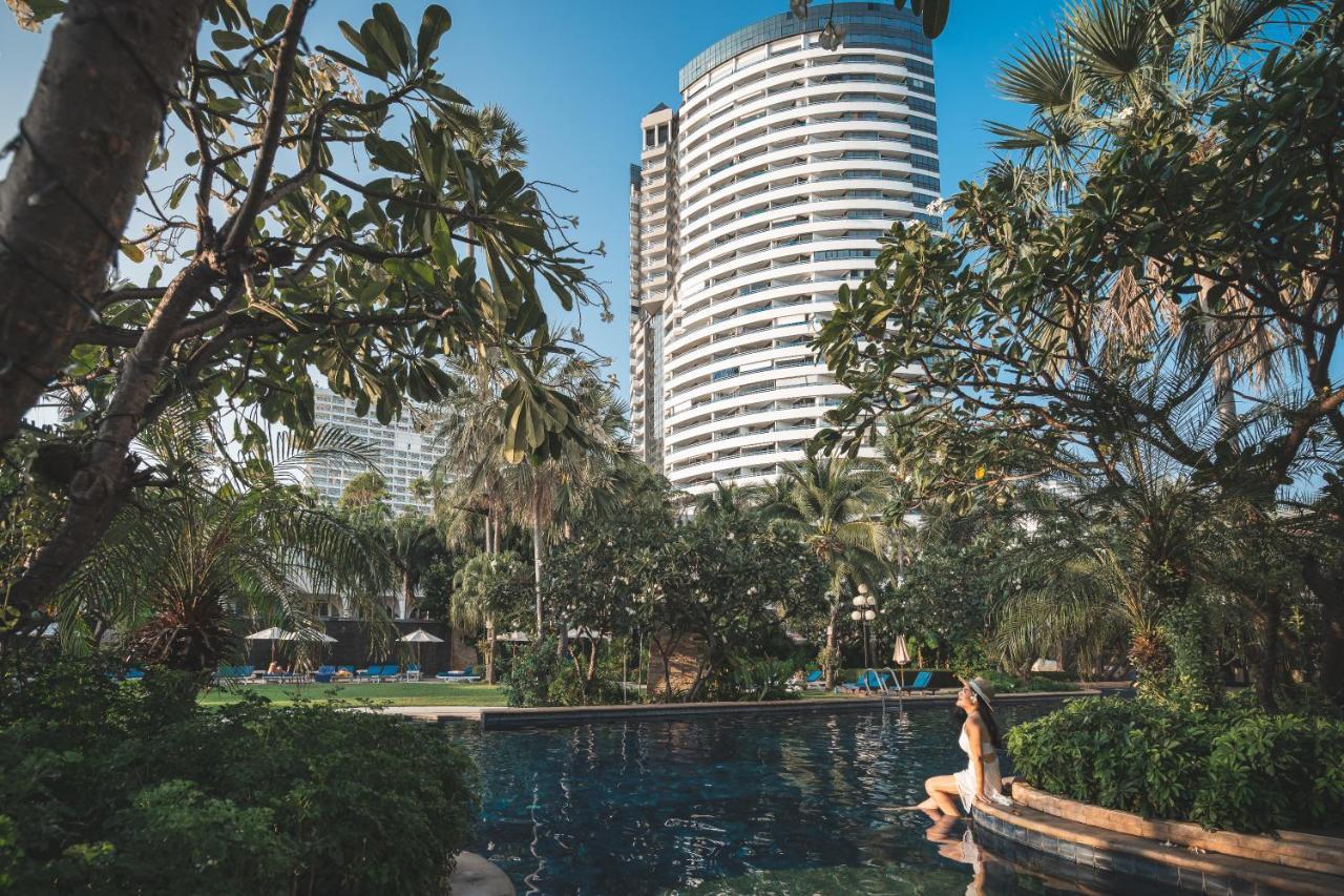 Jomtien Palm Beach Hotel And Resort Pattaya Exterior photo