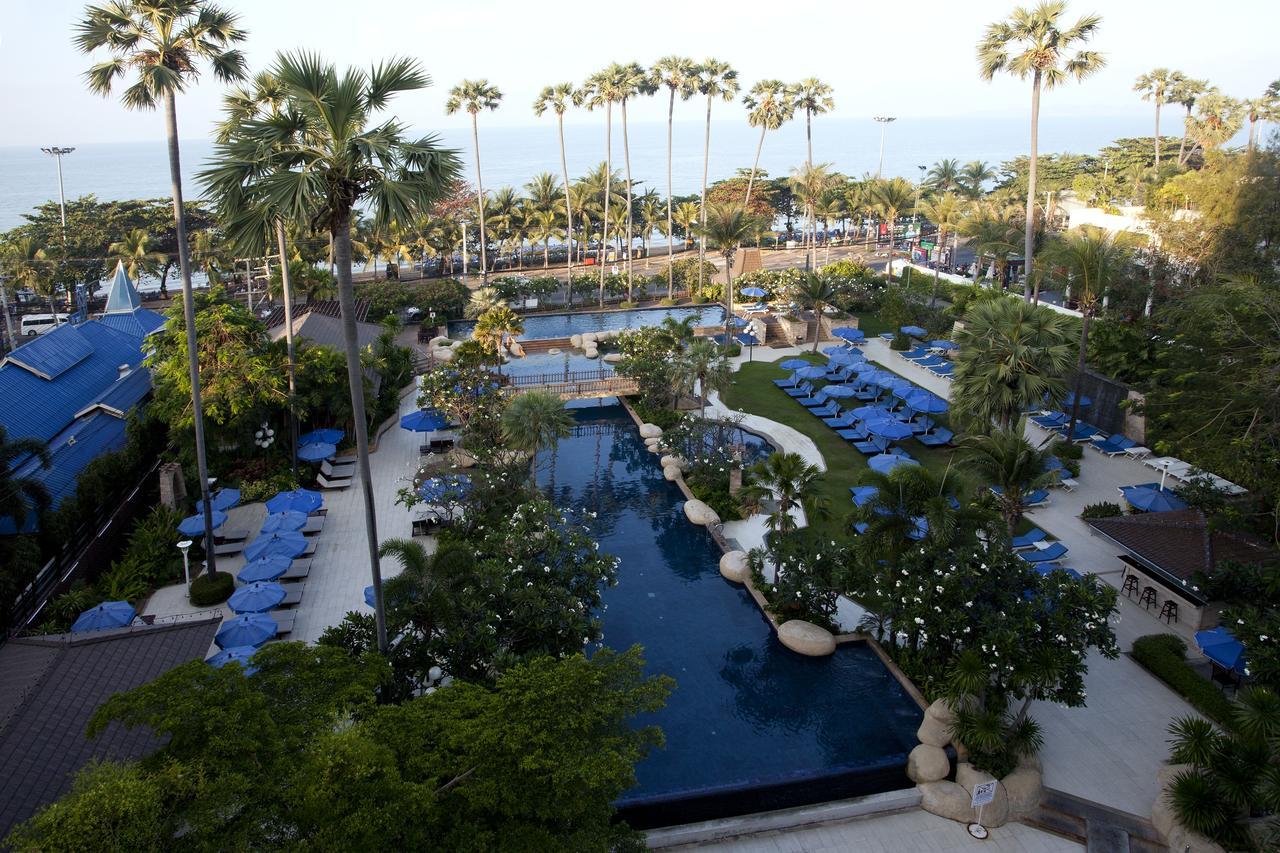 Jomtien Palm Beach Hotel And Resort Pattaya Exterior photo